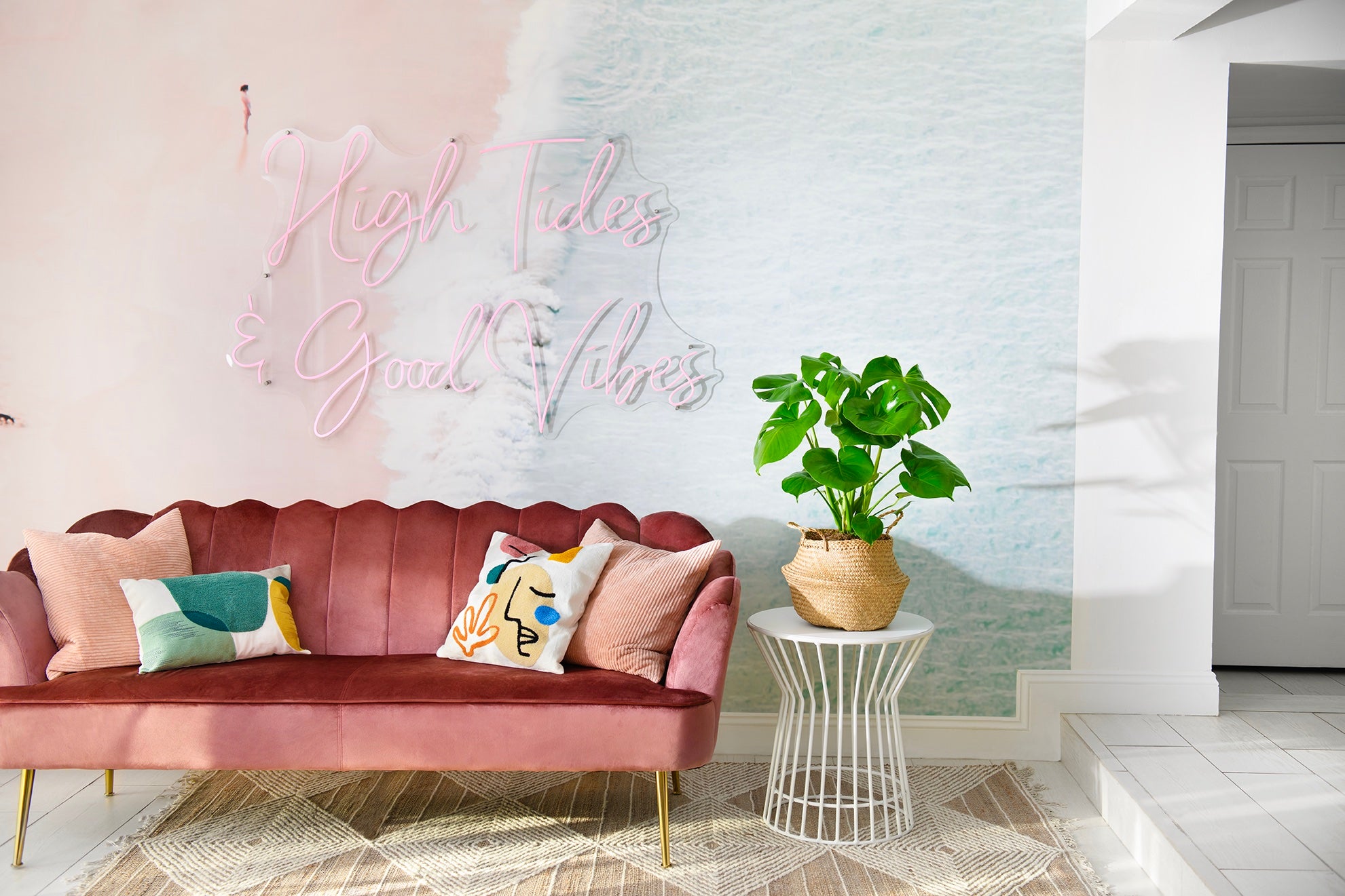 LVIN ' Tree With Bunch Of Pink Leaf Décor Wall Stickers For Living